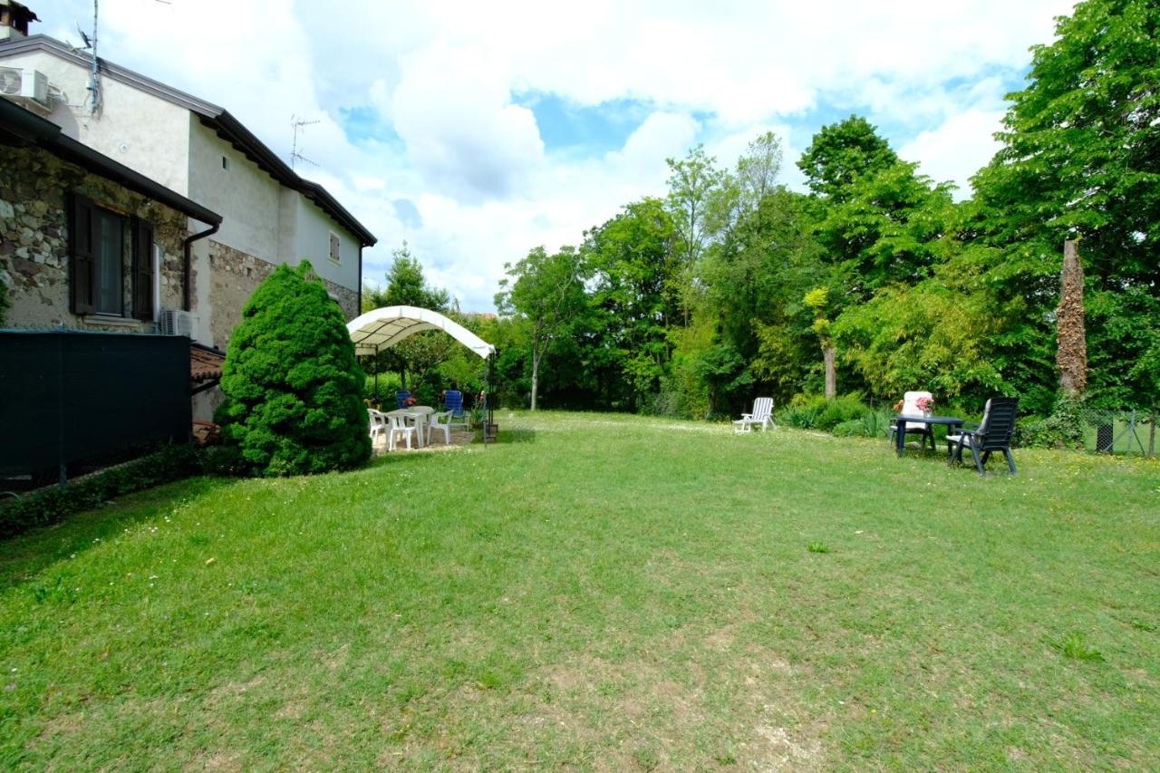 Dimora Dei Baccoli Villa Peschiera del Garda Luaran gambar